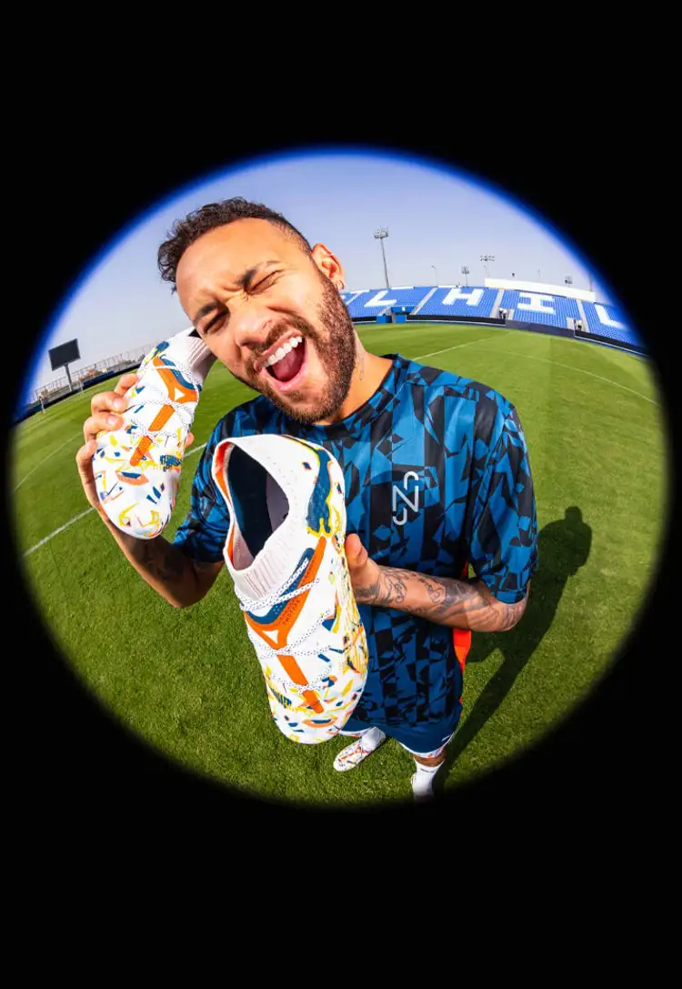 Nieuwe Puma Future voetbalschoenen Neymar bevatten confetti print