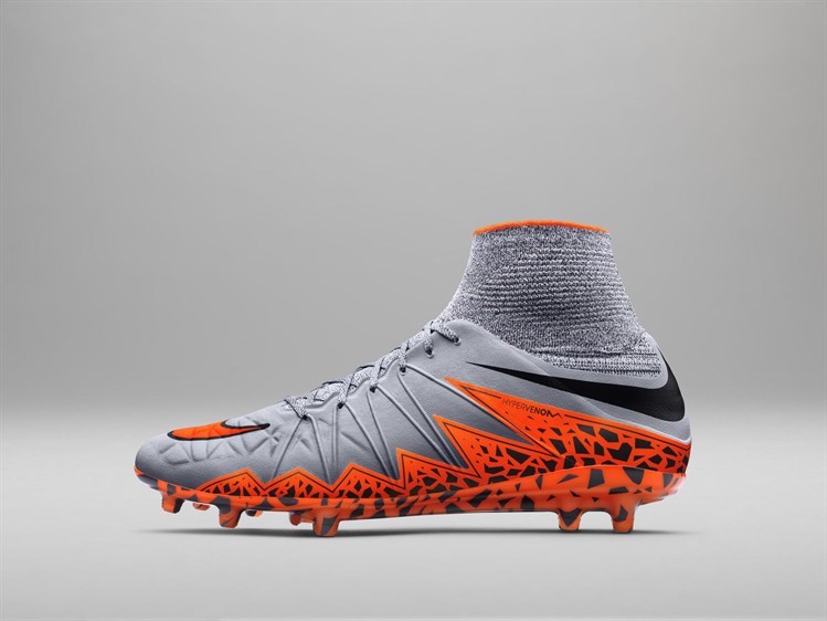 mechanisme Laan Onrustig Nike lanceert Silver Storm Pack voetbalschoenen - Voetbal-schoenen.eu