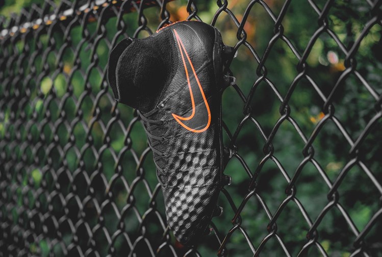 Zwarte Nike Magista Obra Pitch Dark Voetbalschoenen