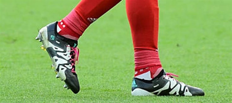 drie Tenslotte Het pad Gareth Bale stapt eindelijk over naar adidas X16.1 voetbalschoenen -  Voetbal-schoenen.eu