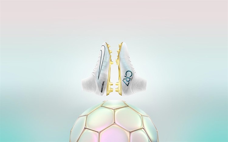 radium Wonen Achtervolging Nike huldigt Cristiano Ronaldo en lanceert Nike Mercurial Superfly CR7  Vitorias voetbalschoenen - Voetbal-schoenen.eu
