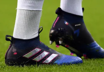 adidas-ace-pure-control-voetbalschoenen-pogba-blue-blast.png
