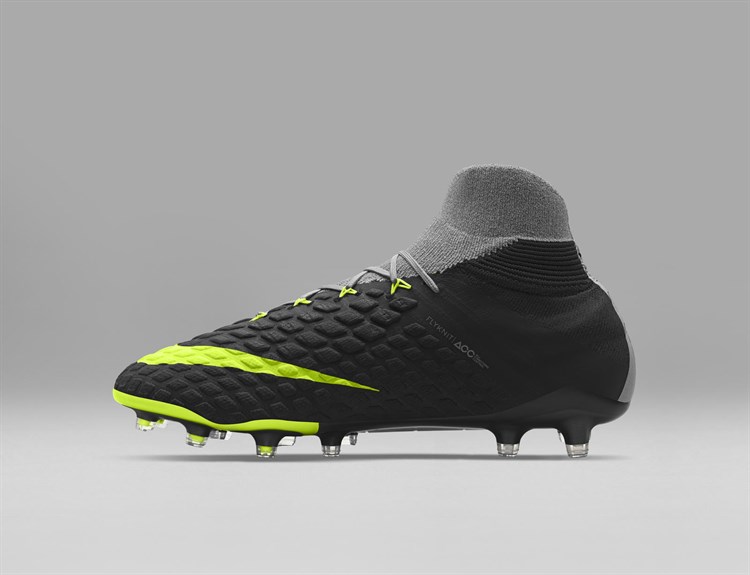 Nike -hypervenom -phantom -iii -revolution -pack -voetbalschoenen3