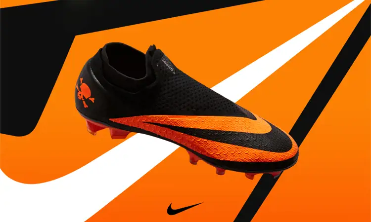 Oranje/ zwarte Nike Phantom Vision Future DNA voetbalschoenen