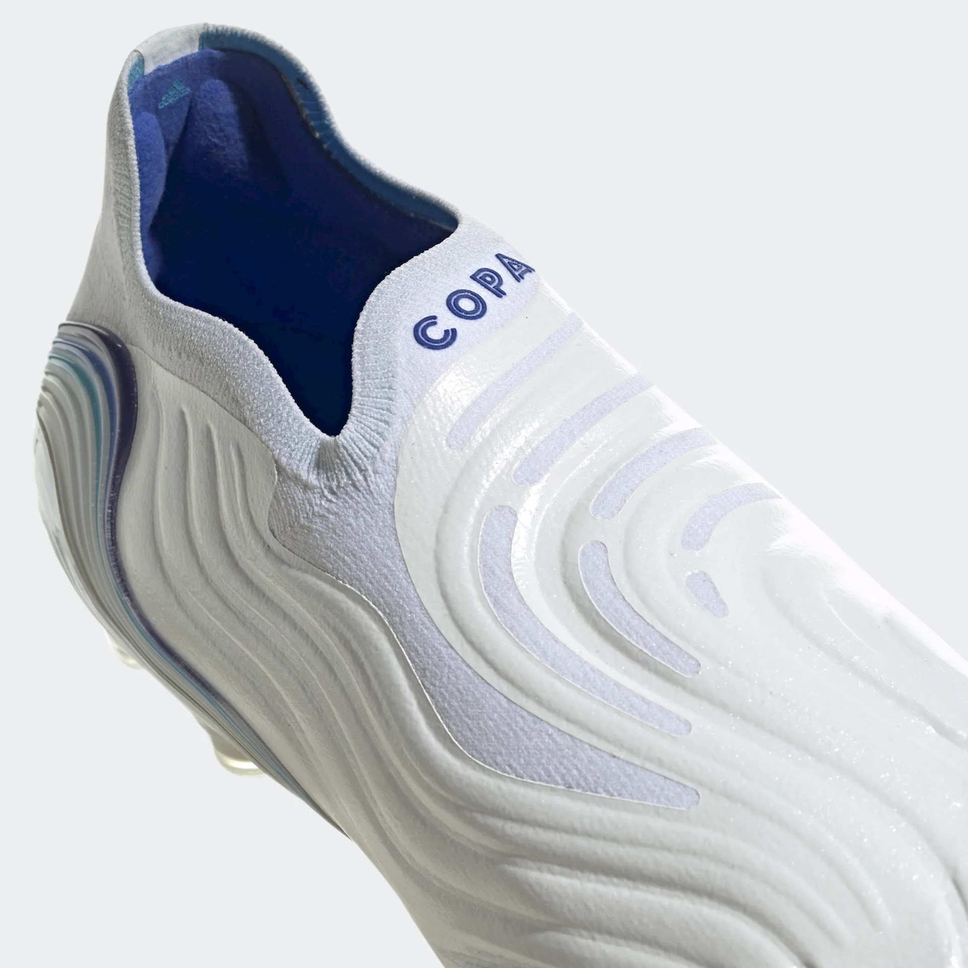 Witte adidas COPA Sense voetbalschoenen