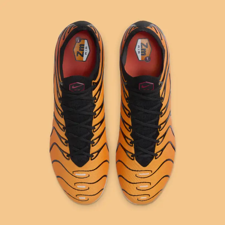 Vini JR lanceert oranje Nike Zoom Air Mercurial Vapor voetbalschoenen
