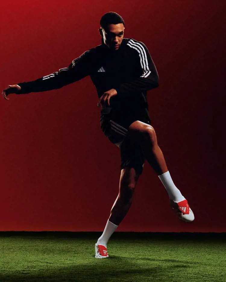 adidas Predator Alexander Arnold voetbalschoenen in stijl Liverpool! 