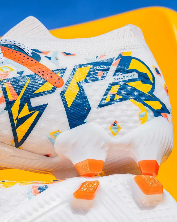 Nieuwe Puma Future voetbalschoenen Neymar bevatten confetti print